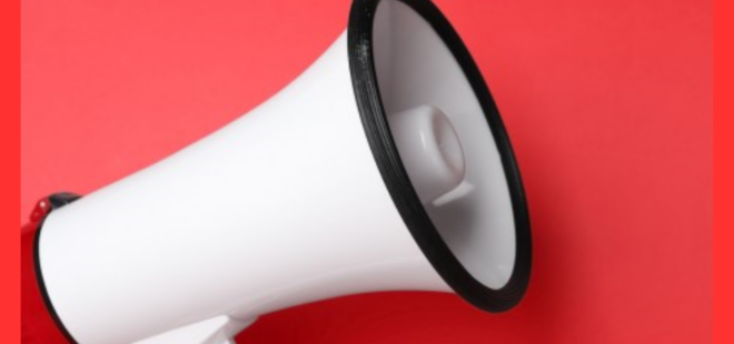 Kuvituskuva, jossa kovaääninen punaisella taustalla.