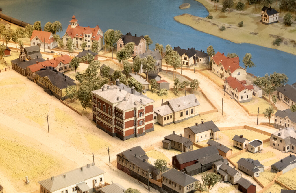 Pieniä miniatyyri-rakennuksia.