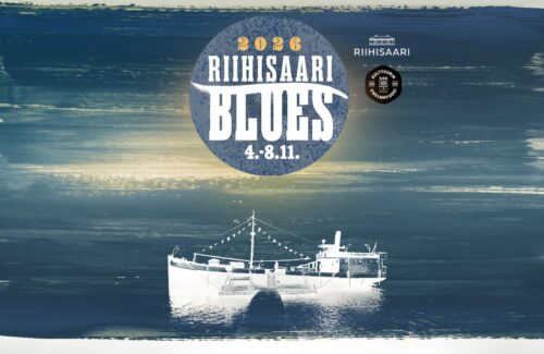 Hämyinen piirroskuva vanhasta laivasta, jossa Riihisaari bluesin logo ylhäällä